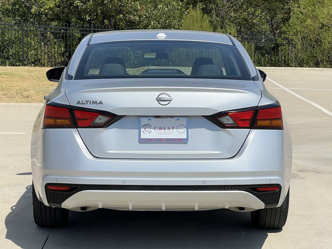 Used 2025 Nissan Altima 2.5 SV FWD image 4