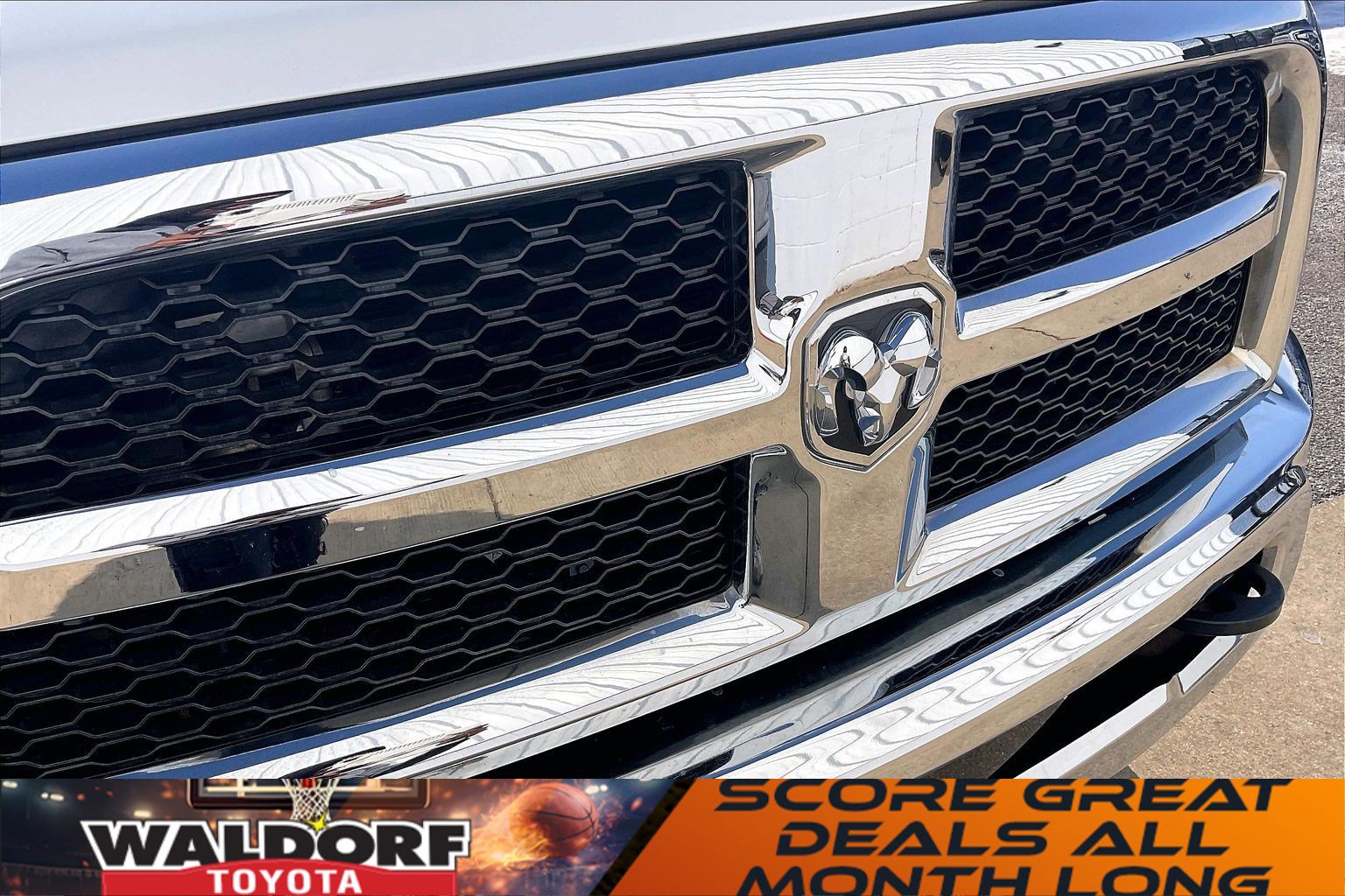 Used 2018 RAM 3500 Tradesman w/ Chrome Appearance Group image 34