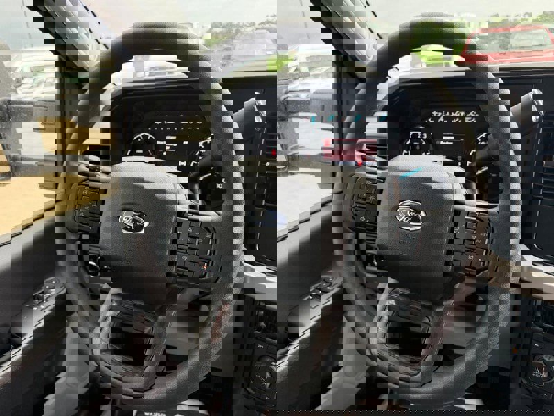 New 2025 Ford F450 XL w/ XL Chrome Package image 33