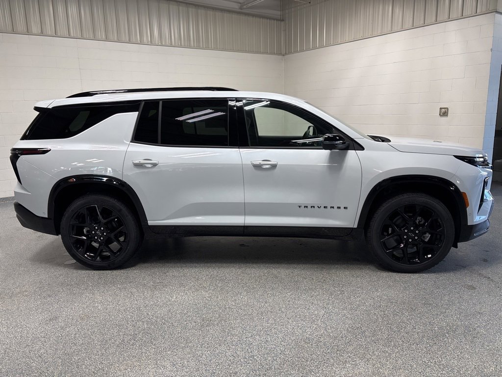 New 2026 Chevrolet Traverse RS image 8