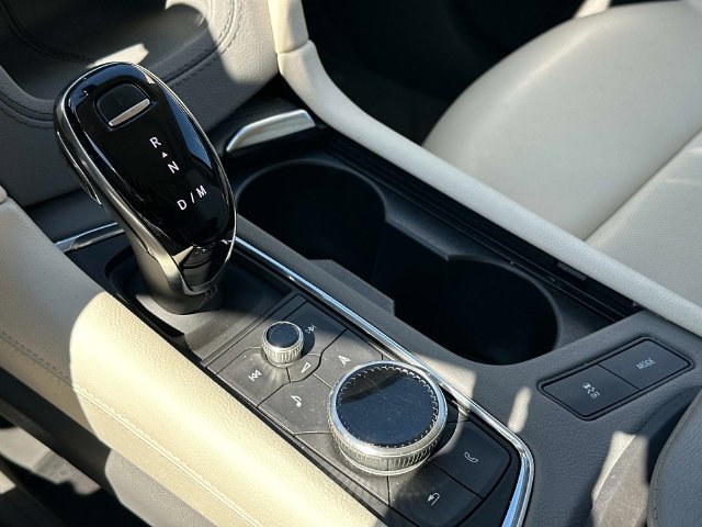 Used 2024 Cadillac XT5 Premium Luxury w/ LPO, Floor Liner Package AWD/4WD image 34