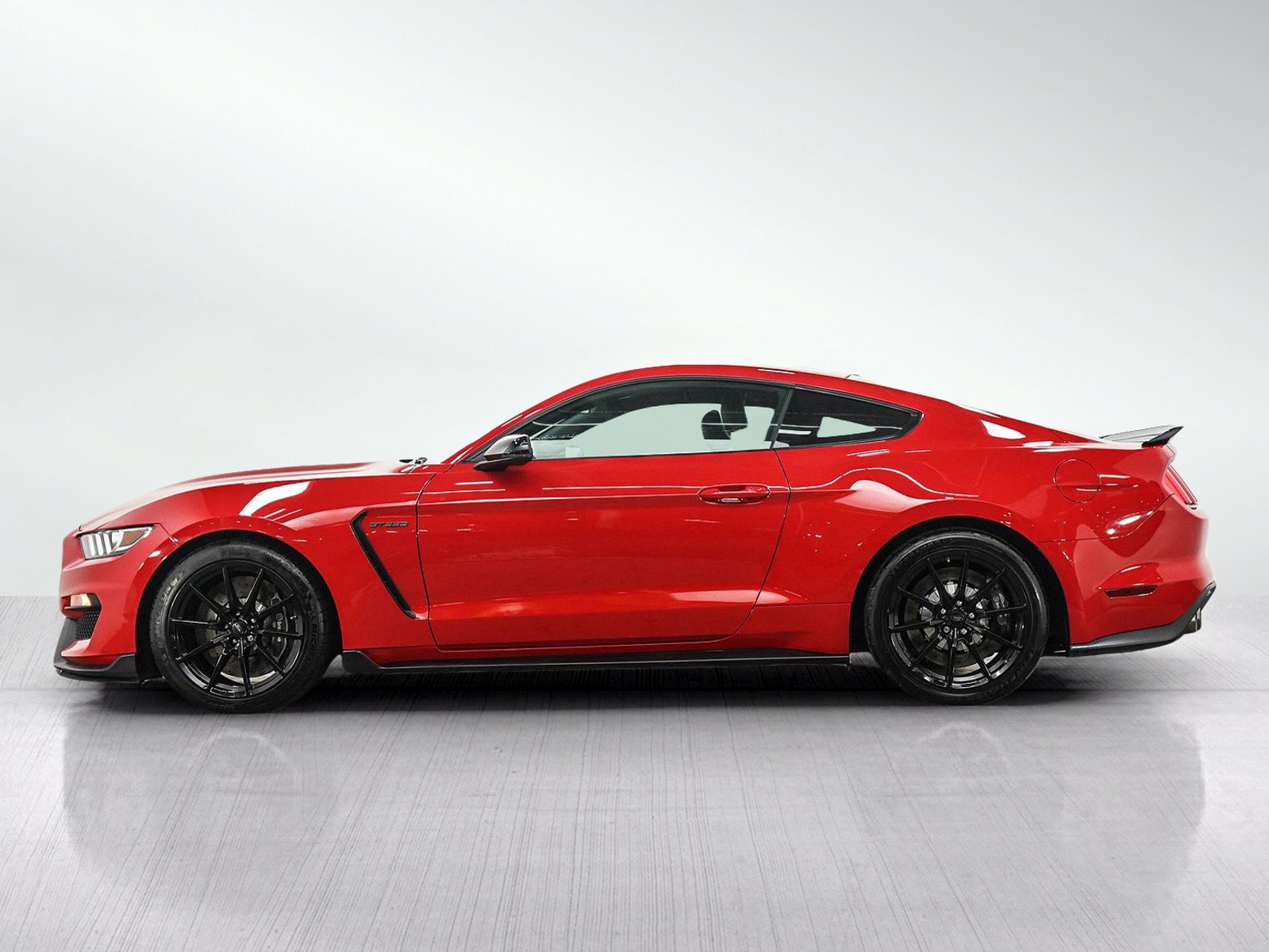 Used 2017 Ford Mustang Shelby GT350 w/ Convenience Package RWD image 2