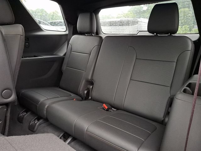 Used 2022 Chevrolet Traverse High Country w/ LPO, Floor Liner Package AWD/4WD image 20