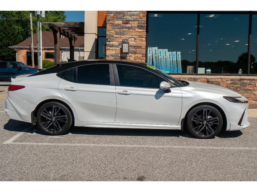 Used 2025 Toyota Camry XSE w/ Premium Plus Package AWD/4WD image 2