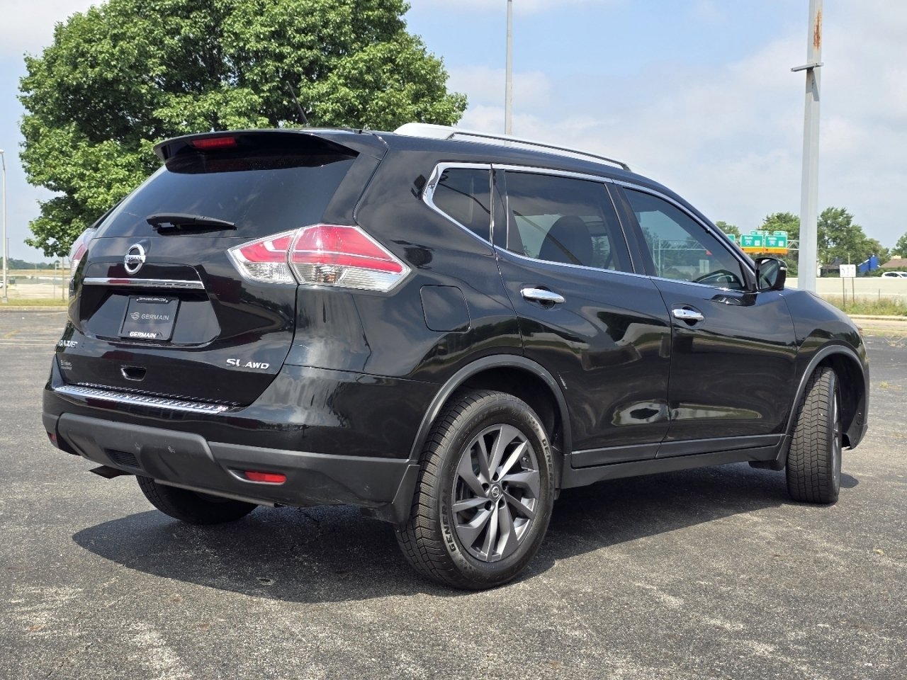 Used 2016 Nissan Rogue SL w/ SL Premium Package AWD/4WD image 17