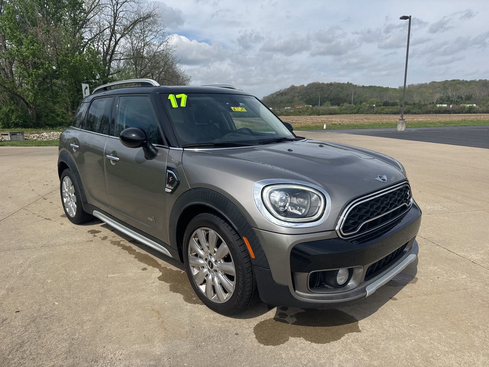 Used 2017 MINI Cooper Countryman S image 3