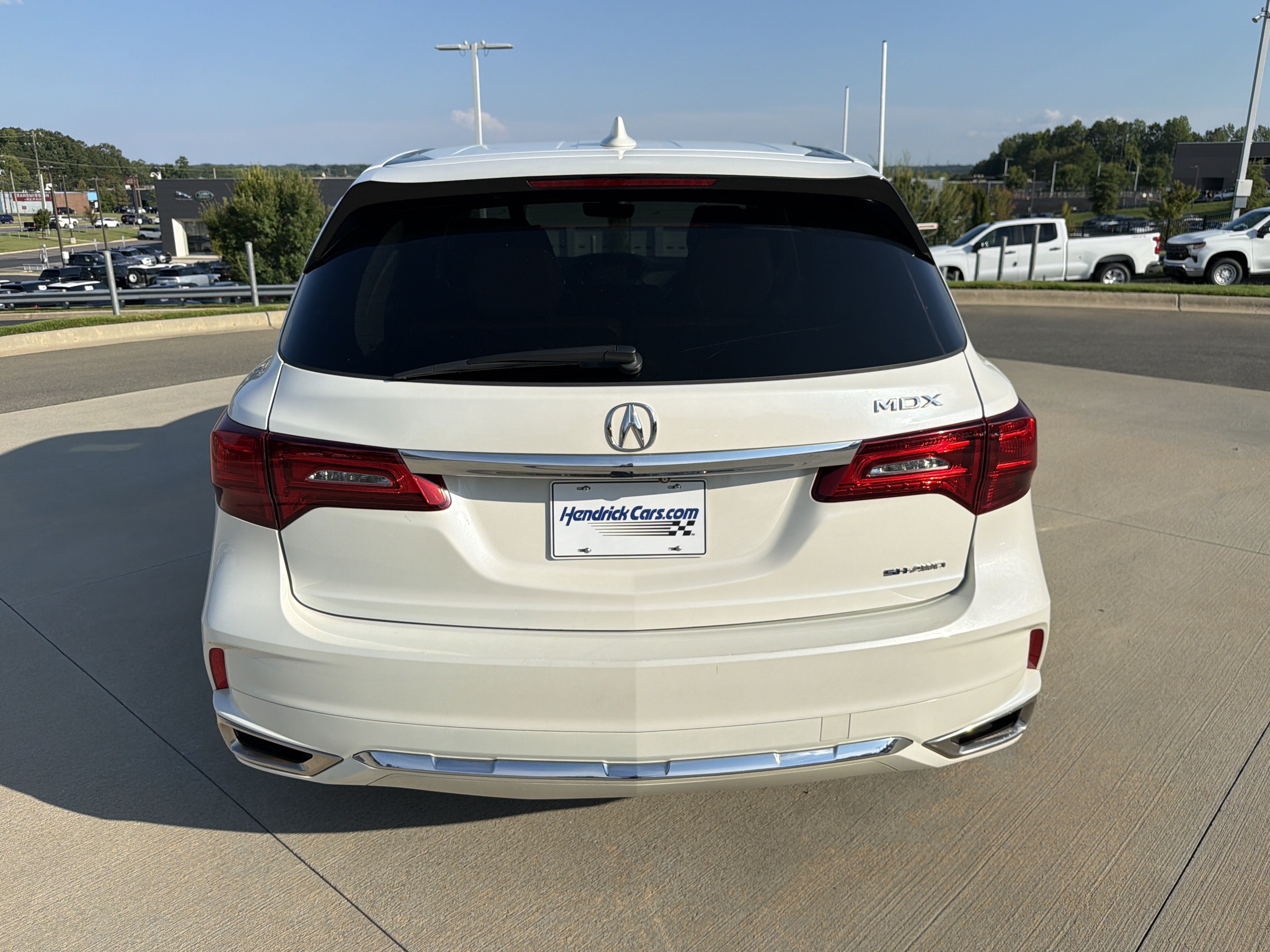 Used 2017 Acura MDX w/ Technology Package AWD/4WD image 15