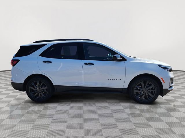 Used 2024 Chevrolet Equinox RS w/ LPO, Floor Liner Package FWD image 6