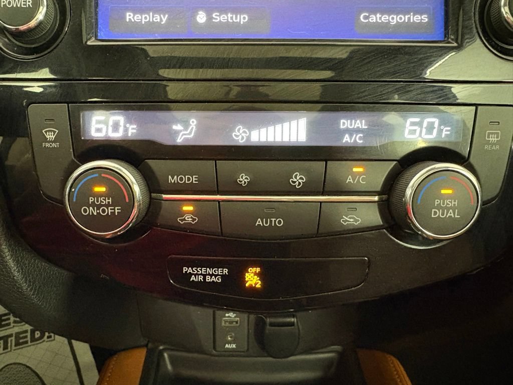 Used 2017 Nissan Rogue SL w/ SL Premium Package FWD image 31