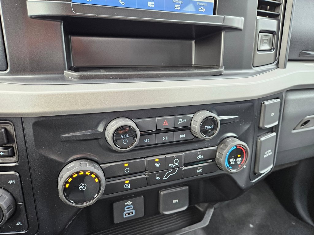 New 2027 Ford F250 XLT w/ Tremor Off-Road Package AWD/4WD image 26