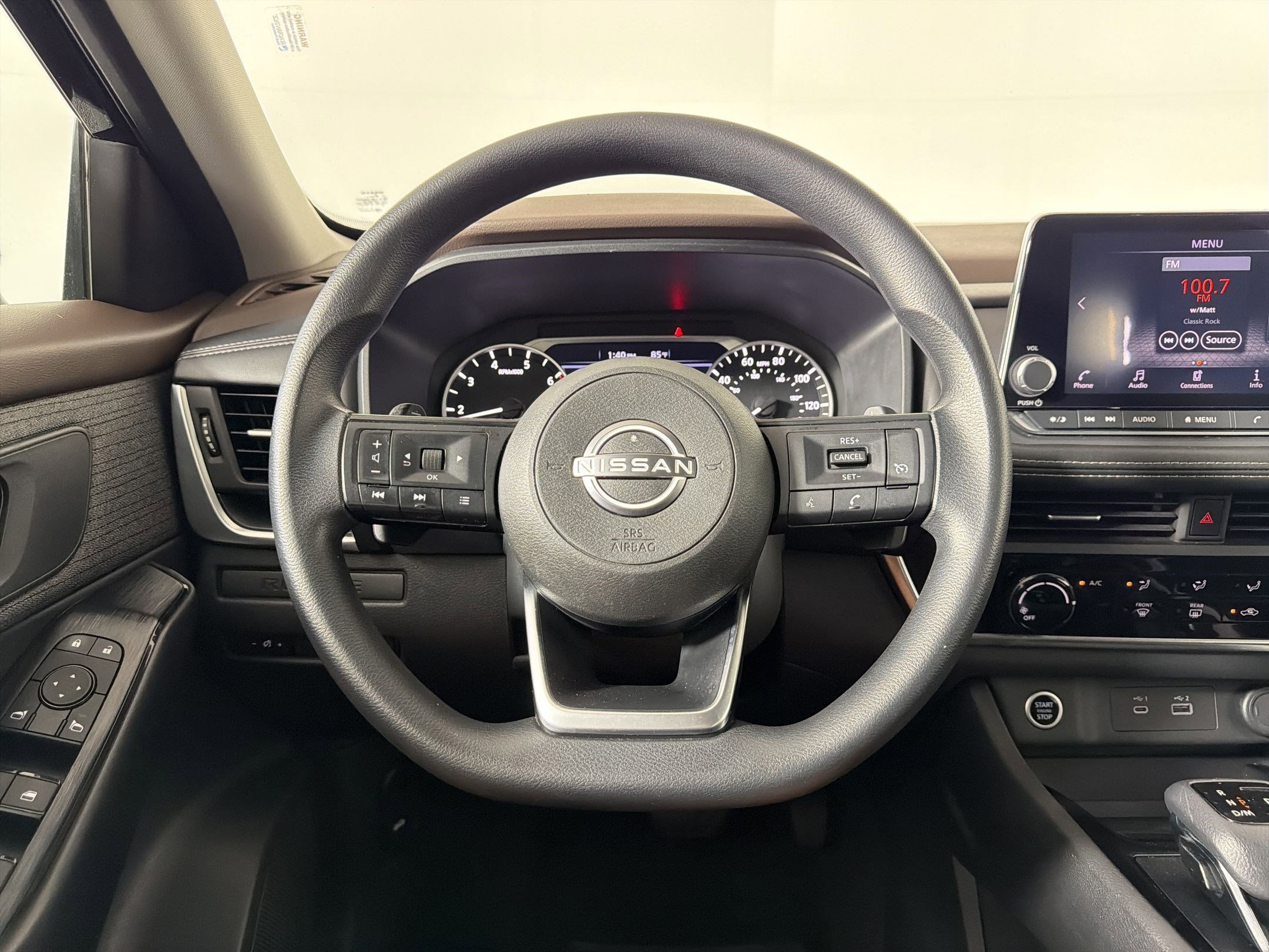 Used 2023 Nissan Rogue S AWD/4WD image 20