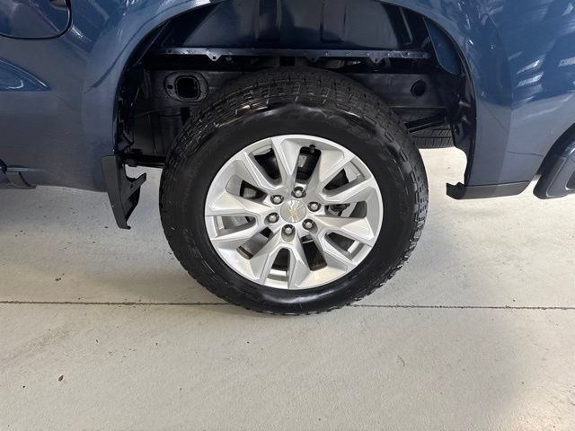 Used 2021 Chevrolet Silverado 1500 Custom AWD/4WD image 36