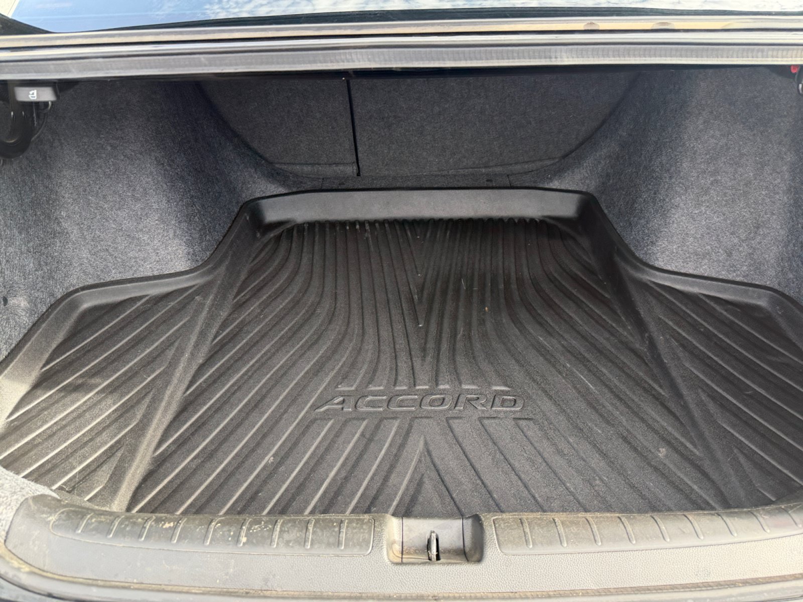 Used 2022 Honda Accord Sport image 16