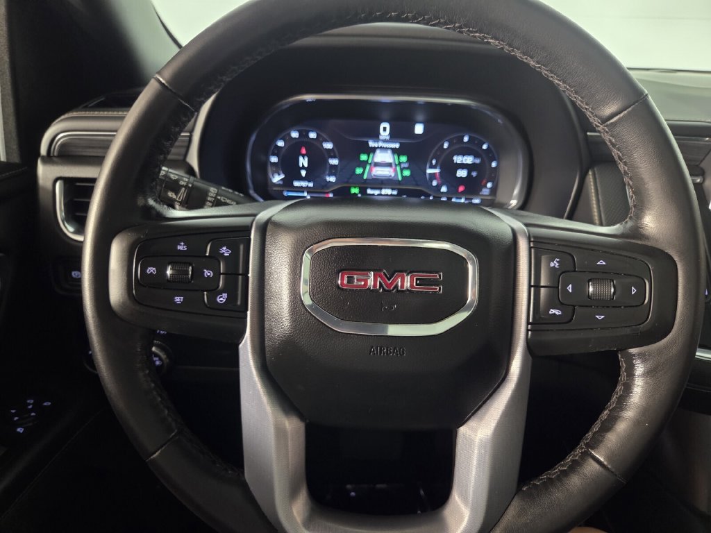 Used 2022 GMC Yukon SLT w/ SLT Premium Package RWD image 17