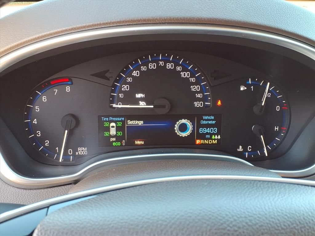 Used 2015 Cadillac SRX Luxury w/ Driver Awareness Package FWD image 28