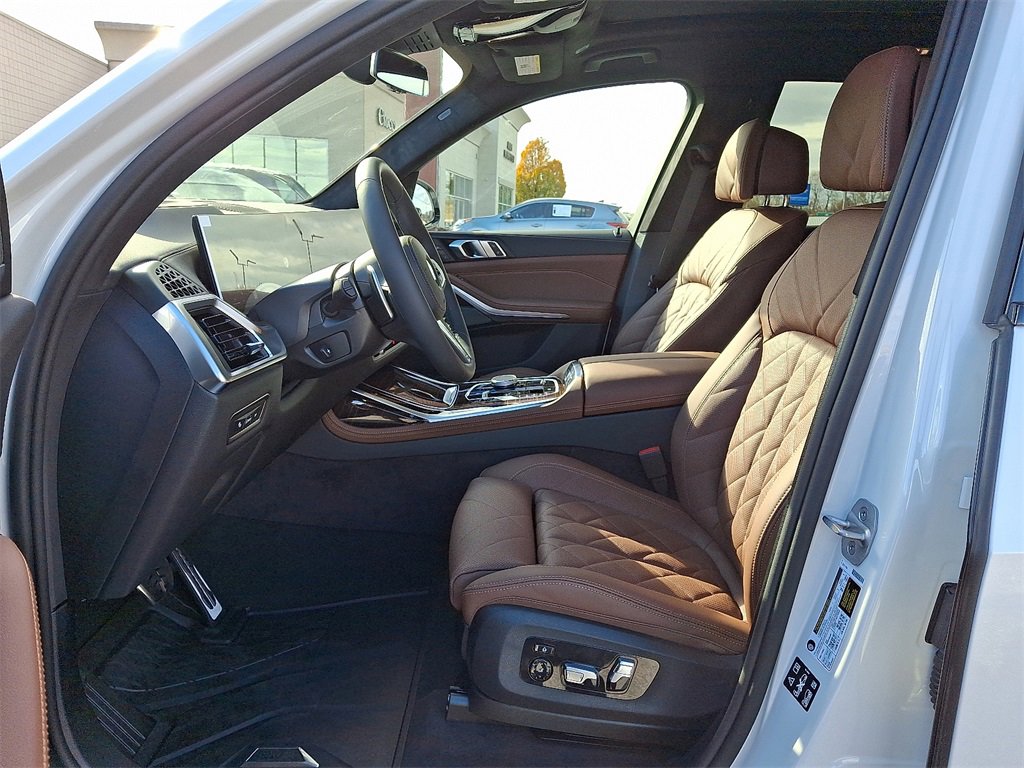 New 2026 BMW X7 xDrive40i w/ M Sport Package image 11