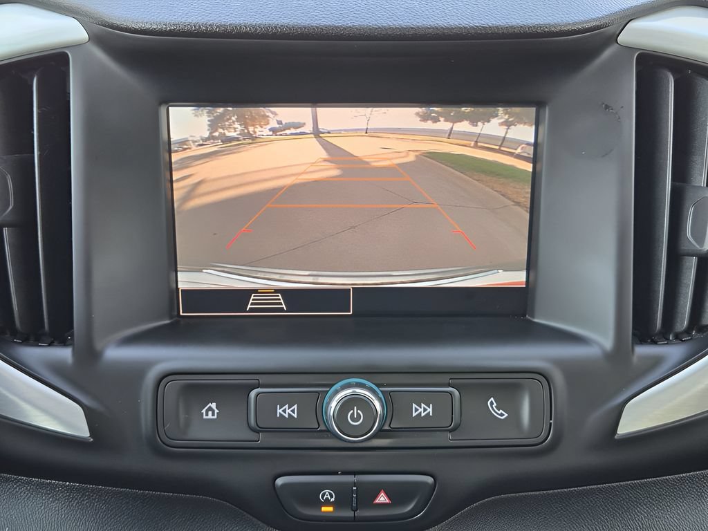 Used 2024 GMC Terrain SLE AWD/4WD image 16