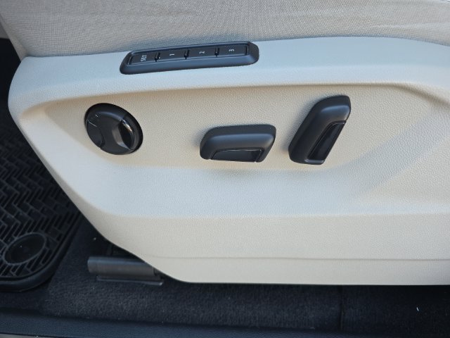 Used 2021 Volkswagen Atlas SEL R-Line FWD image 25