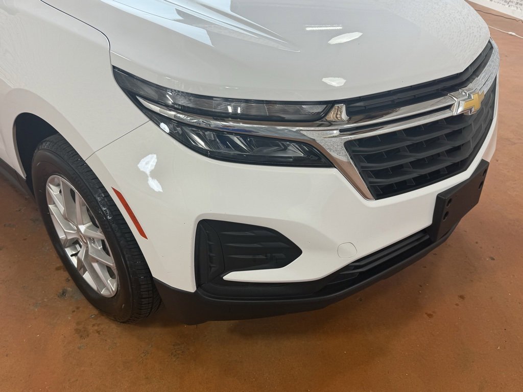 Used 2024 Chevrolet Equinox LS w/ LS Convenience Package image 11