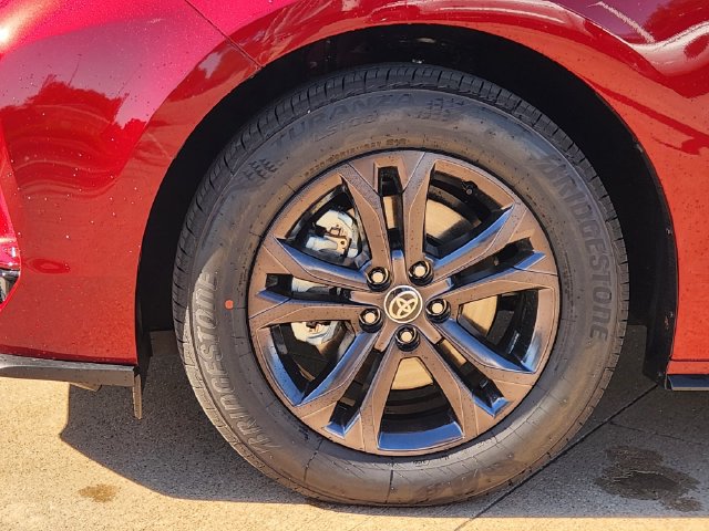 New 2026 Toyota Sienna XSE AWD/4WD image 8