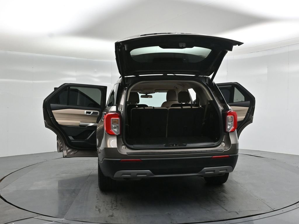 Used 2021 Ford Explorer XLT w/ Equipment Group 202A RWD image 32