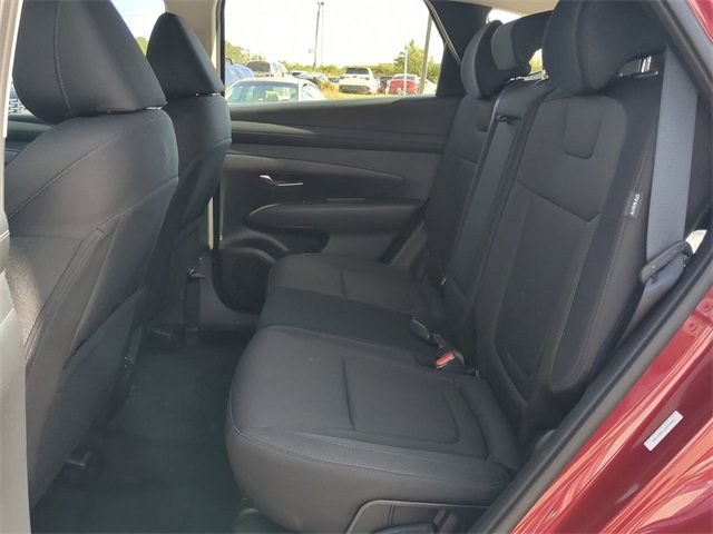 New 2025 Hyundai Tucson SE image 14