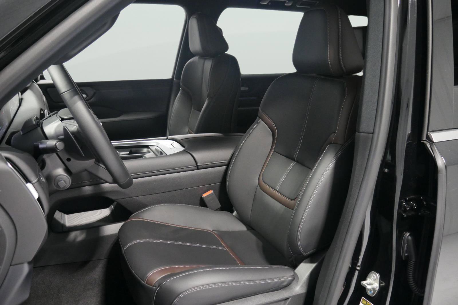 New 2026 Nissan Armada SL w/ Convenience Package image 10