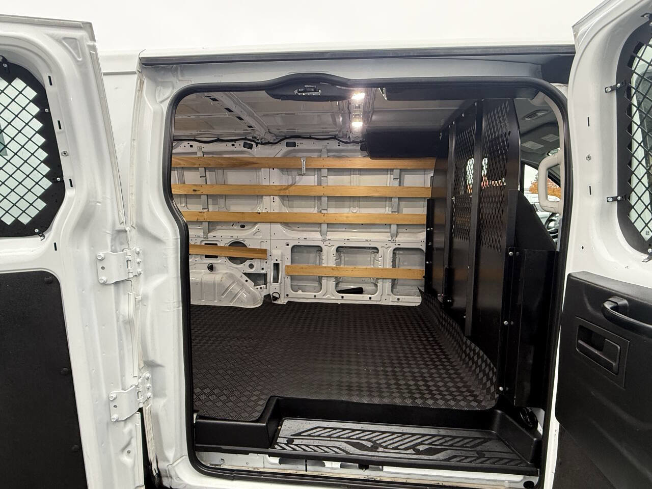 Used 2019 Ford Transit 250 130 Low Roof w/ Exterior Upgrade Package image 12