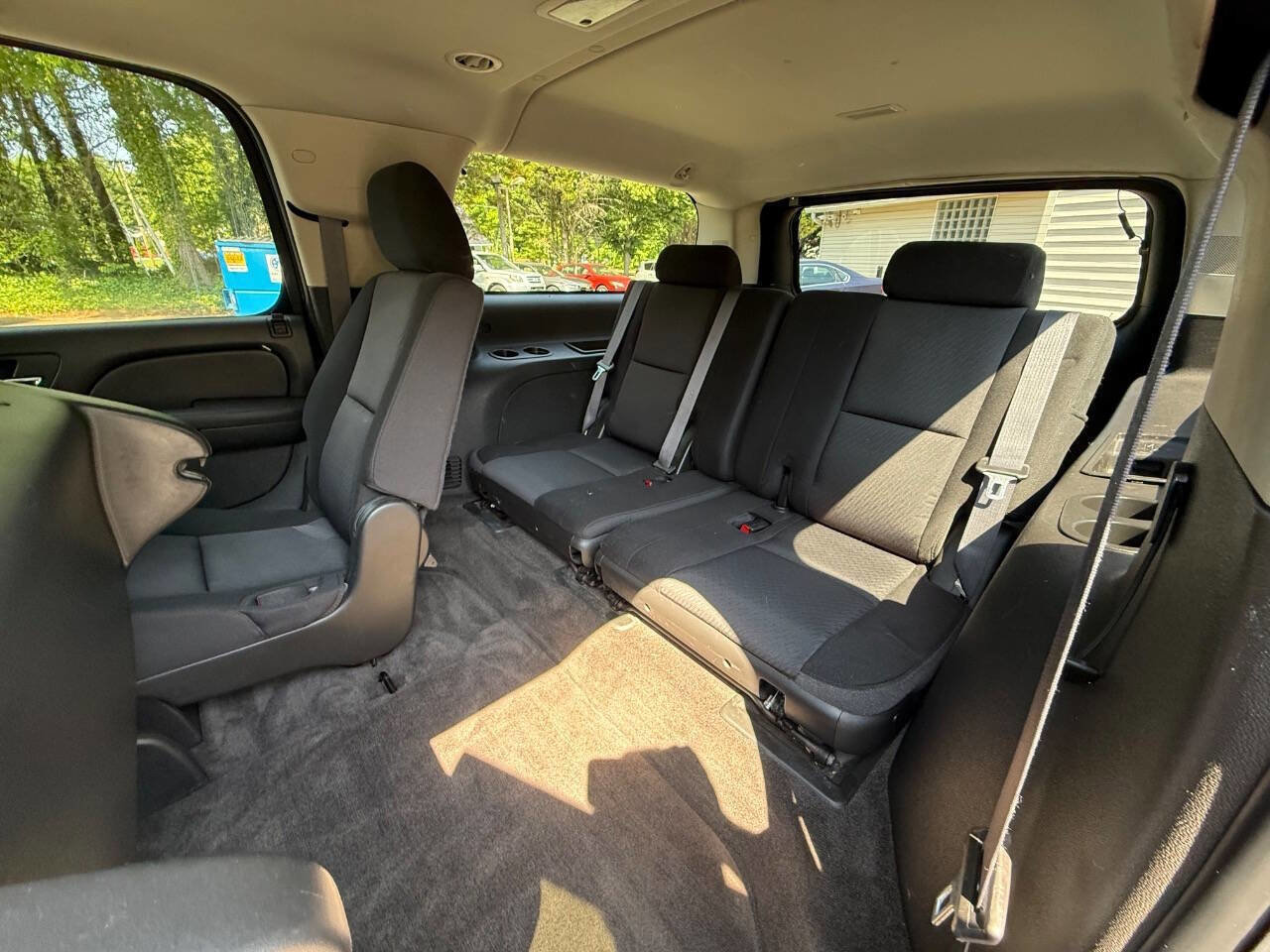 Used 2011 Chevrolet Suburban 2500 w/ Skid Plate Package AWD/4WD image 15