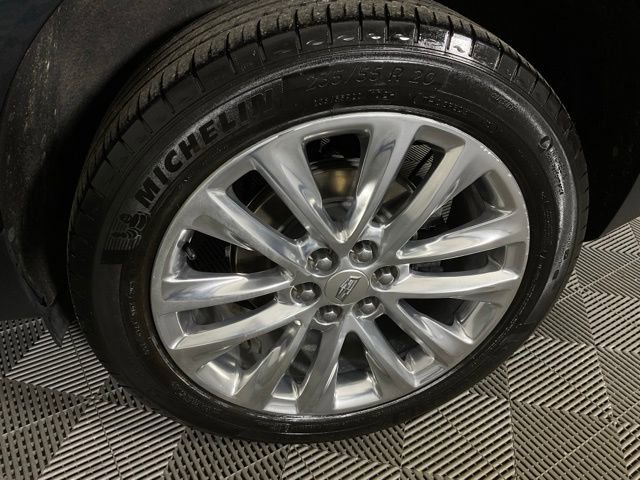 Used 2019 Cadillac XT5 Premium Luxury w/ Driver Assist Package AWD/4WD image 39