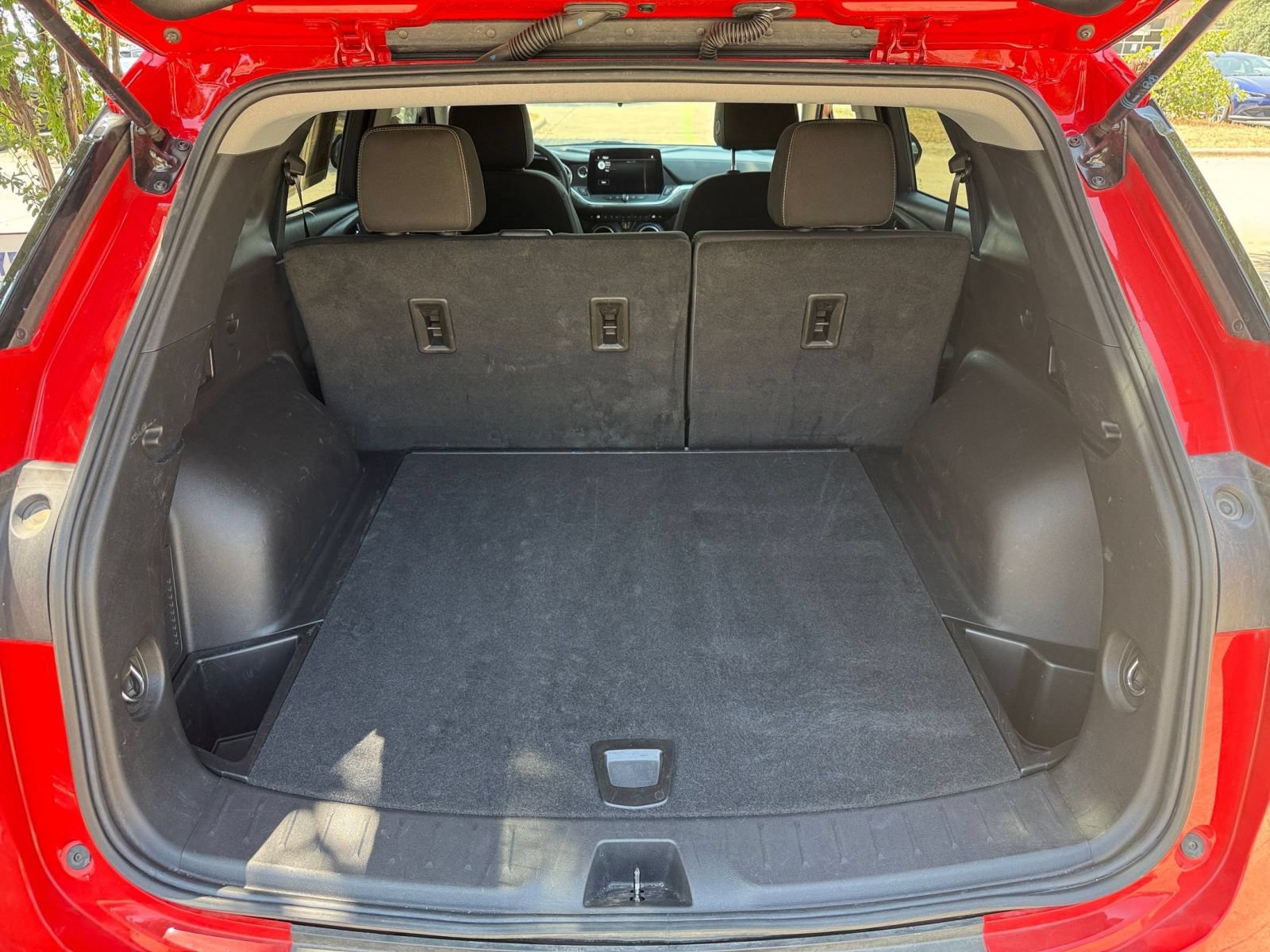 Used 2025 Chevrolet Blazer LT FWD image 33