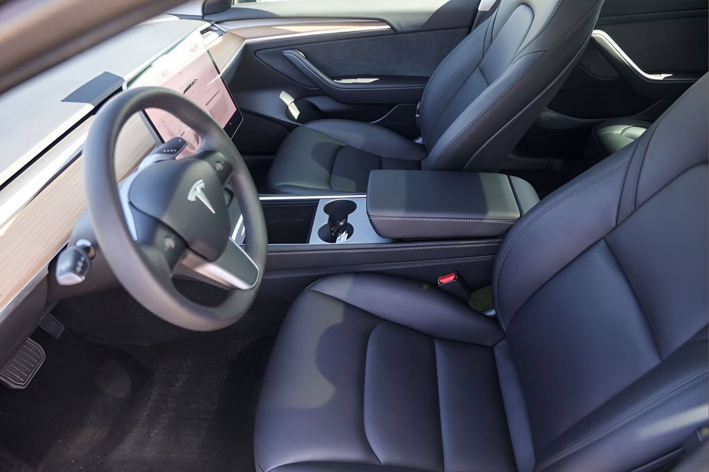 Used 2023 Tesla Model 3 Standard Range RWD image 9