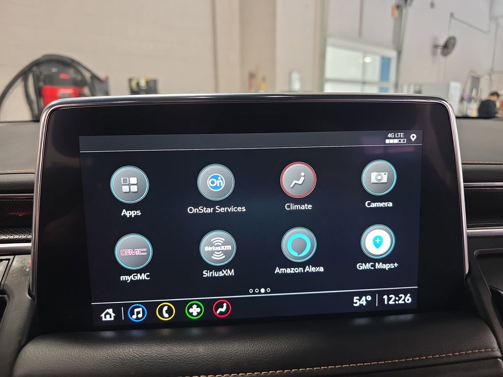 Used 2021 GMC Yukon XL AT4 image 23