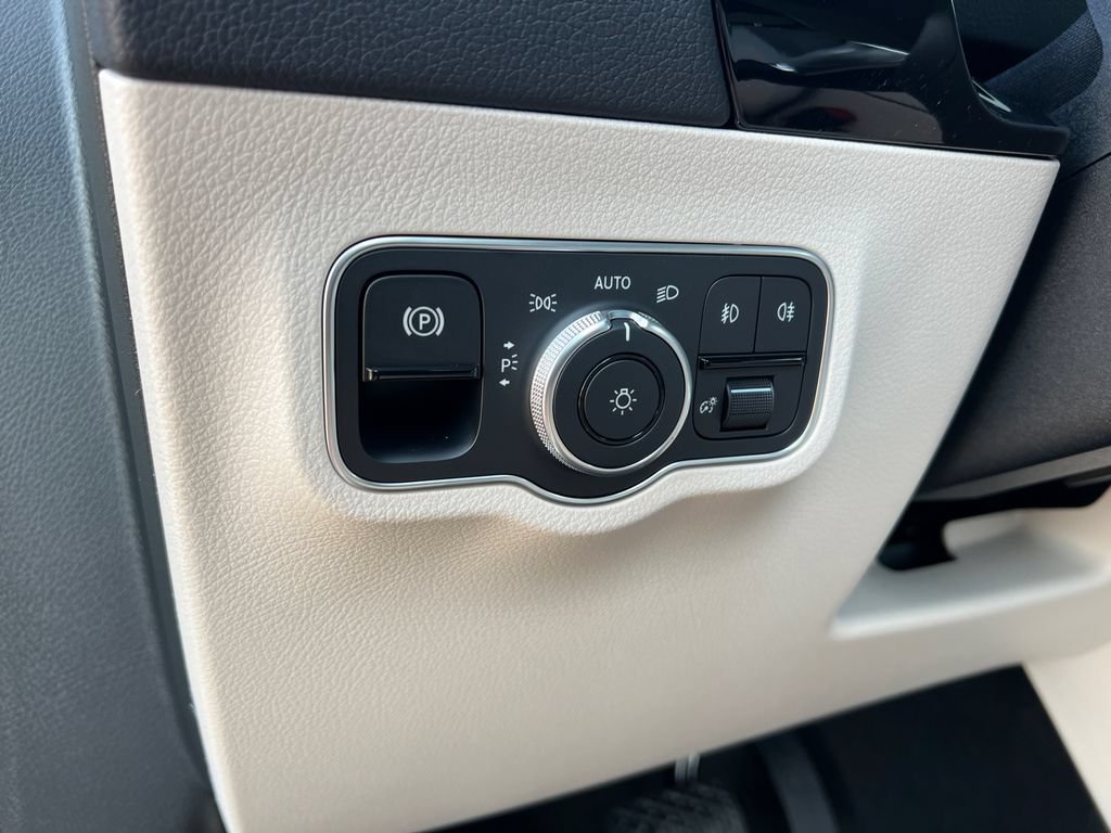 New 2026 Mercedes-Benz GLA 250 4MATIC image 14