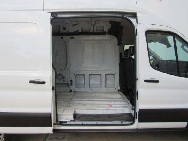 Used 2023 Ford Transit 250 148 High Roof Extended AWD image 5