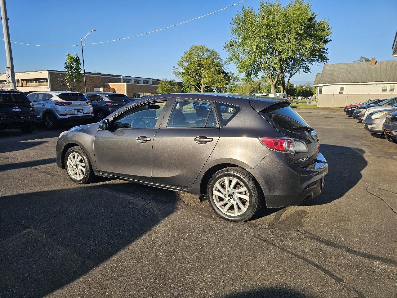 Used 2013 MAZDA MAZDA3 i Touring FWD image 7