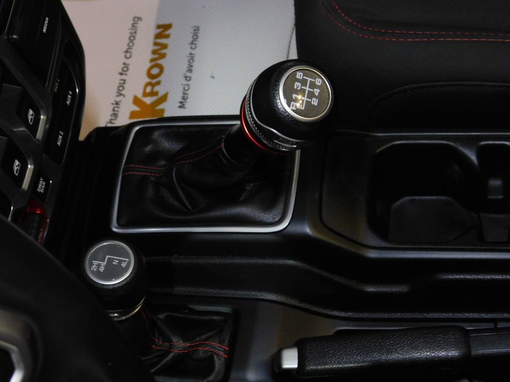 Used 2019 Jeep Wrangler Rubicon w/ Uconnect 4C Nav & Sound Group image 38