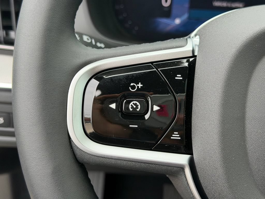 New 2026 Volvo XC60 T8 Ultra w/ Protection Package Premier AWD/4WD image 19