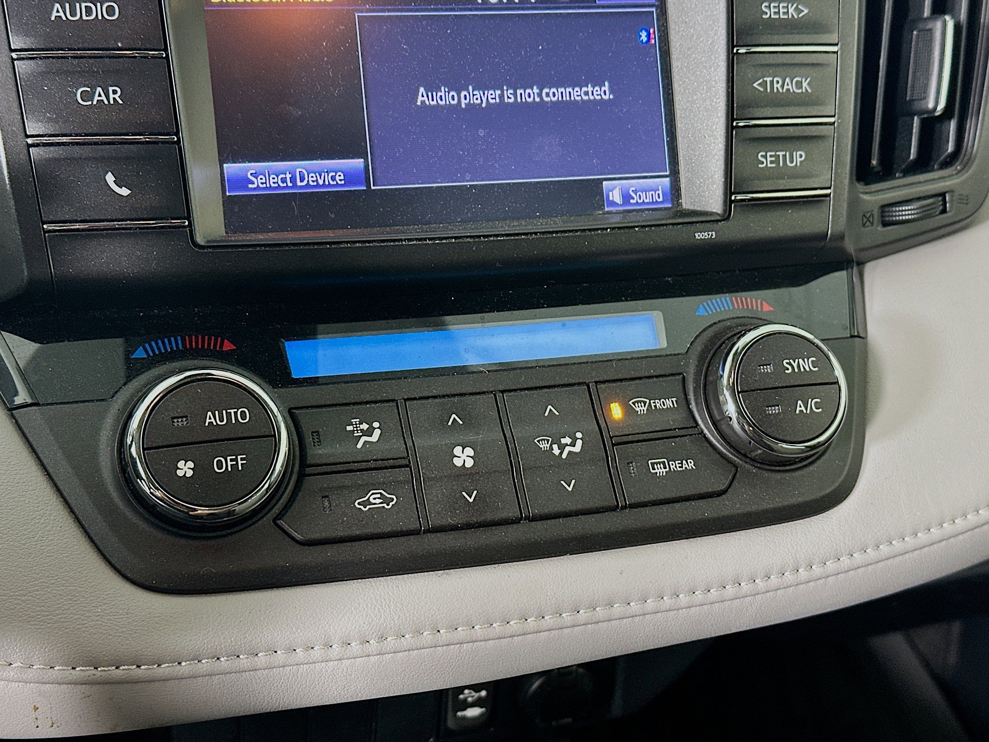 Used 2018 Toyota RAV4 XLE w/ All Weather Liner Package AWD/4WD image 23