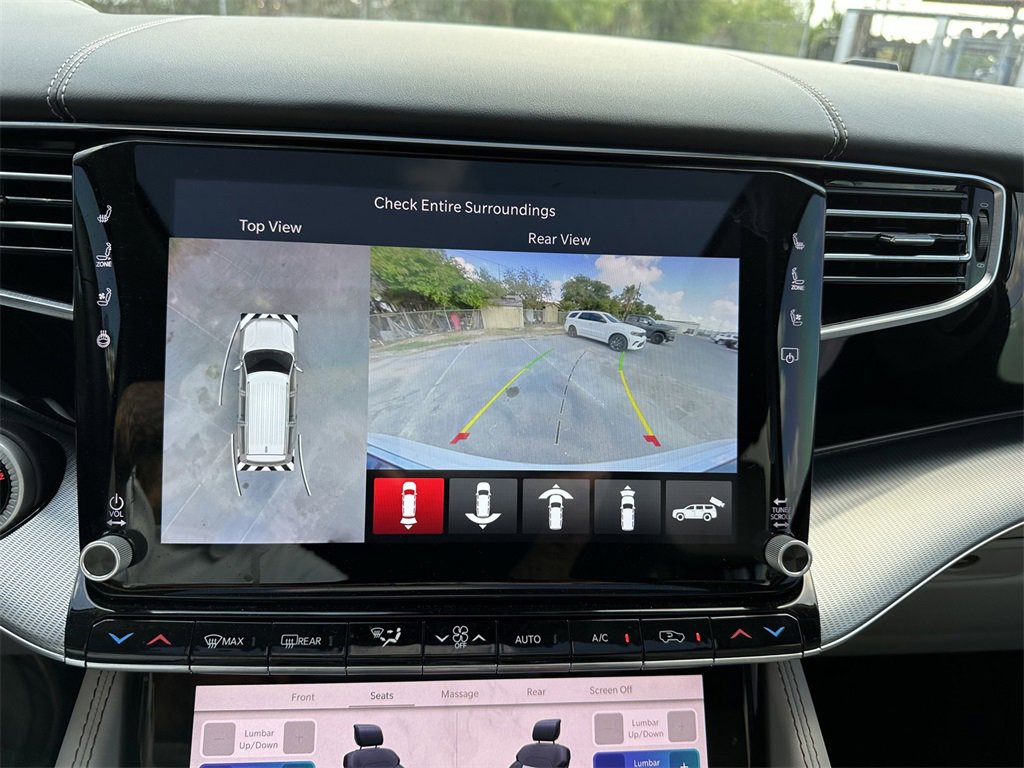 New 2023 Jeep Grand Wagoneer 4WD w/ Flexible Seating Group image 31