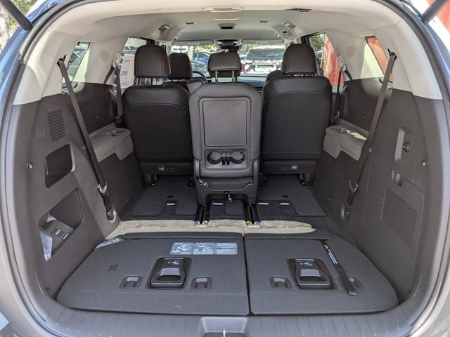 New 2027 Kia Carnival EX FWD image 13