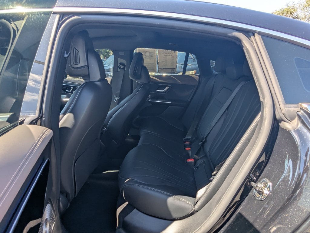 Certified 2023 Mercedes-Benz EQE 500 4MATIC Sedan image 23