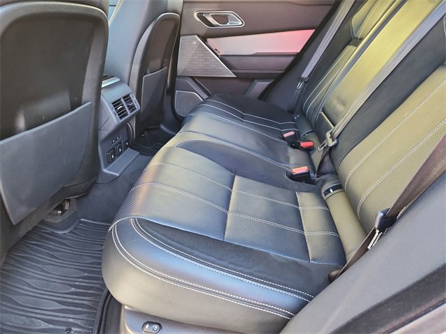 Used 2018 Land Rover Range Rover Velar R-Dynamic SE image 26