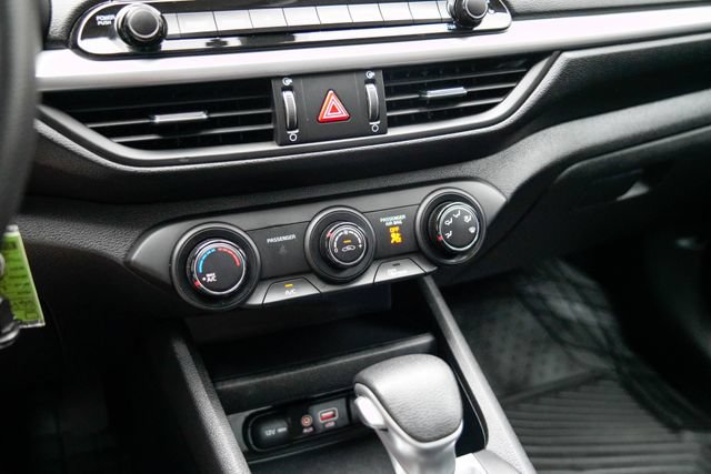 Used 2021 Kia Forte LXS FWD image 14