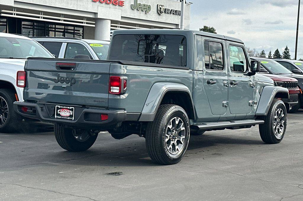 New 2026 Jeep Gladiator Sport AWD/4WD image 4