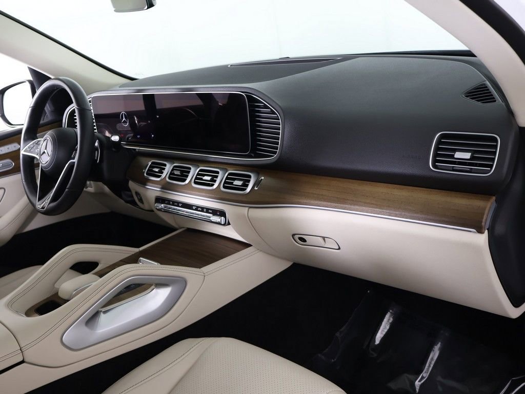 Used 2024 Mercedes-Benz GLE 450 4MATIC image 31