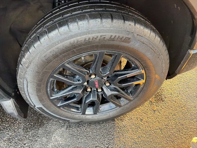 Used 2021 GMC Sierra 1500 Elevation image 2