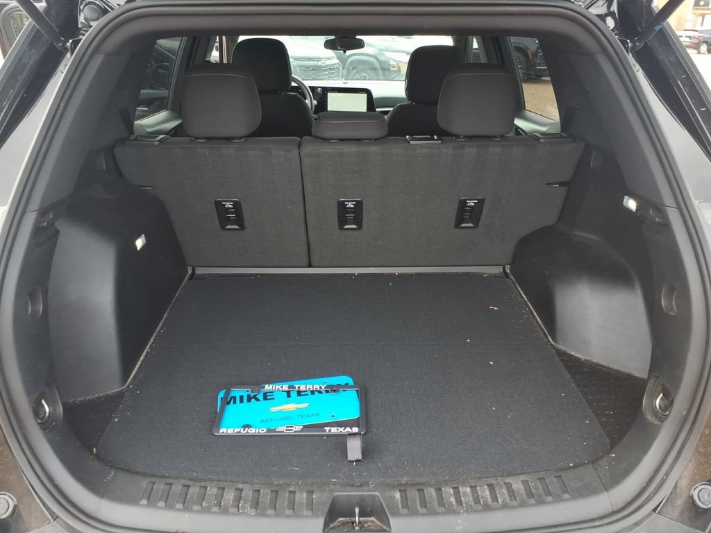 Certified 2026 Chevrolet Equinox LT w/ LPO, Floor Liner Package FWD image 22