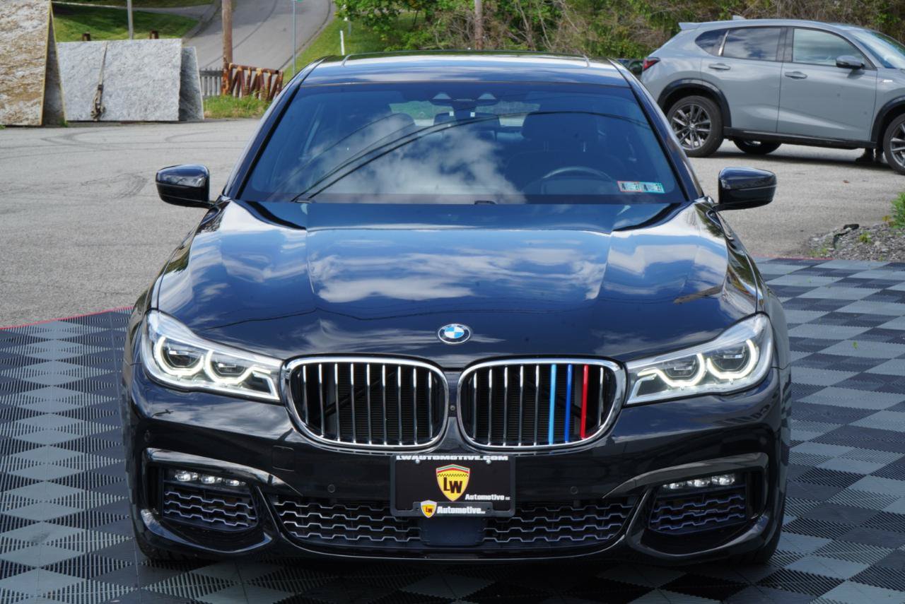 Used 2017 BMW 750i RWD image 14