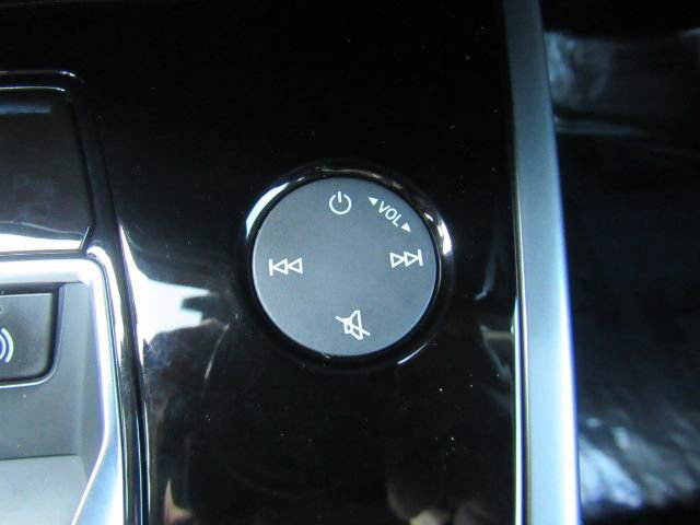 Used 2022 Audi Q4 e-tron Premium Plus w/ Premium Plus image 47